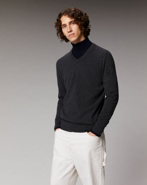 Cashmere Sweaters From Future Basic V-Neck Sweater (H23 / Men / Anthracite) Men Charcoal Gray